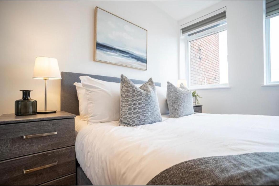 Two Bedrooms, Two Bath, Up To 3 Beds 1 Sofa - Slough Windsor Legoland Exterior photo